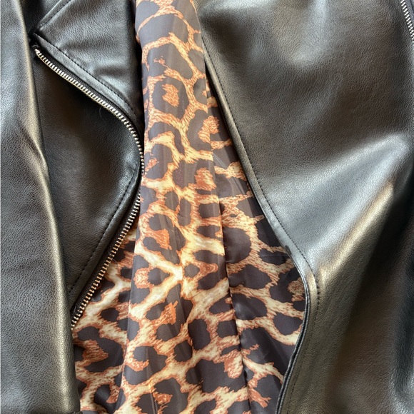 RODEO QUINCY Black Leather Jacket with Leopard lining and sequin detailing - Picture 3 of 7